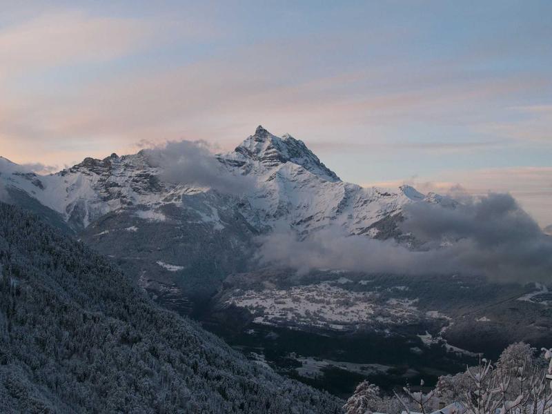 磐石金服<br>金融资讯与安全验证专号